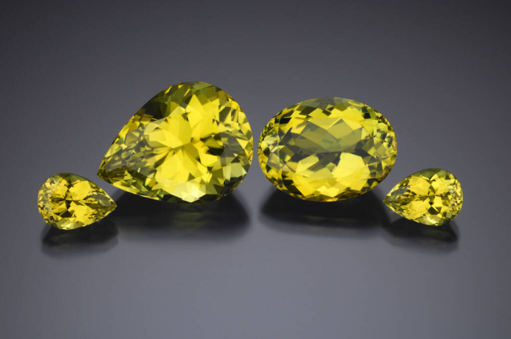 Tourmaline vàng "canary" đến từ Zambia